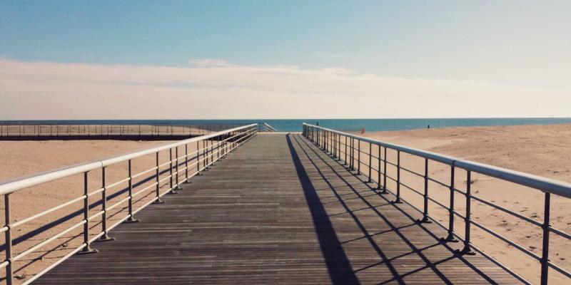 郑州东站附近高性价比酒店推荐：商旅中转与短途停留的便捷住宿预订指南