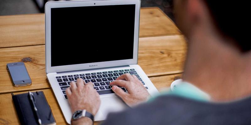 郑州酒店会议厅全解析：容纳人数与设备清单助力高效商旅