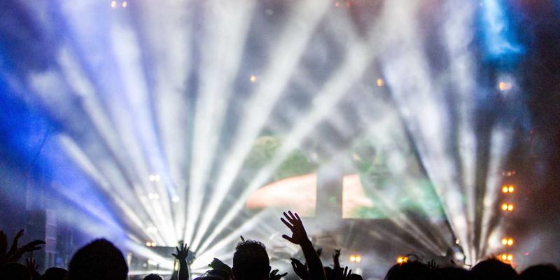 郑州酒店机场大巴直达线路与时刻表全攻略：商务出行首选指南